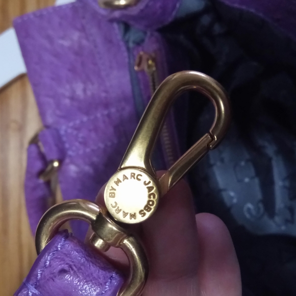 Marc by Marc Jacobs Ozzie Square Lucy Tote - Picture 4 of 7